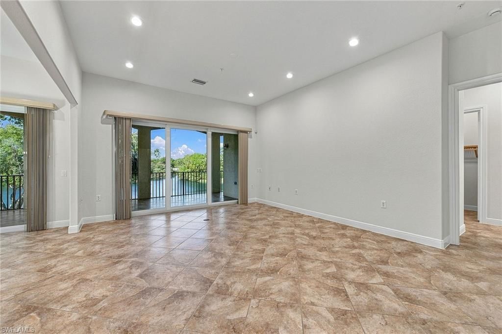 3142 Aviamar Cir, Unit 201, Naples, FL 34114 Photo