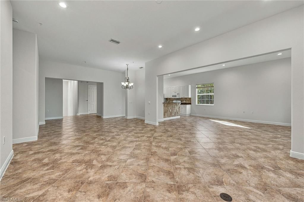3142 Aviamar Cir, Unit 201, Naples, FL 34114 Photo