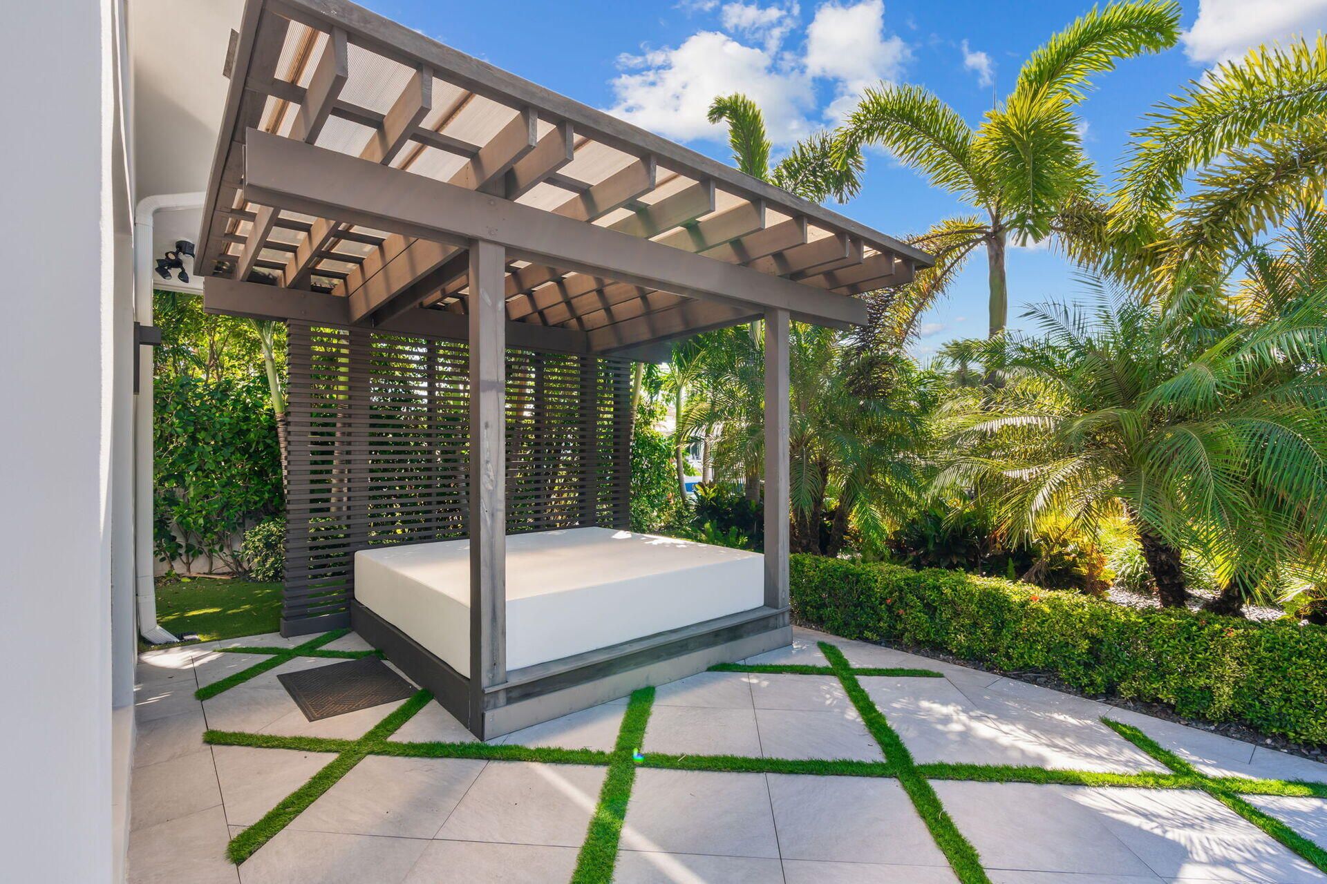 2336 NE 27th St, Lighthouse Point, FL 33064 Photo