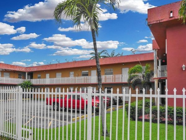 1265 W 24th St , Unit 224, Hialeah, FL 33010