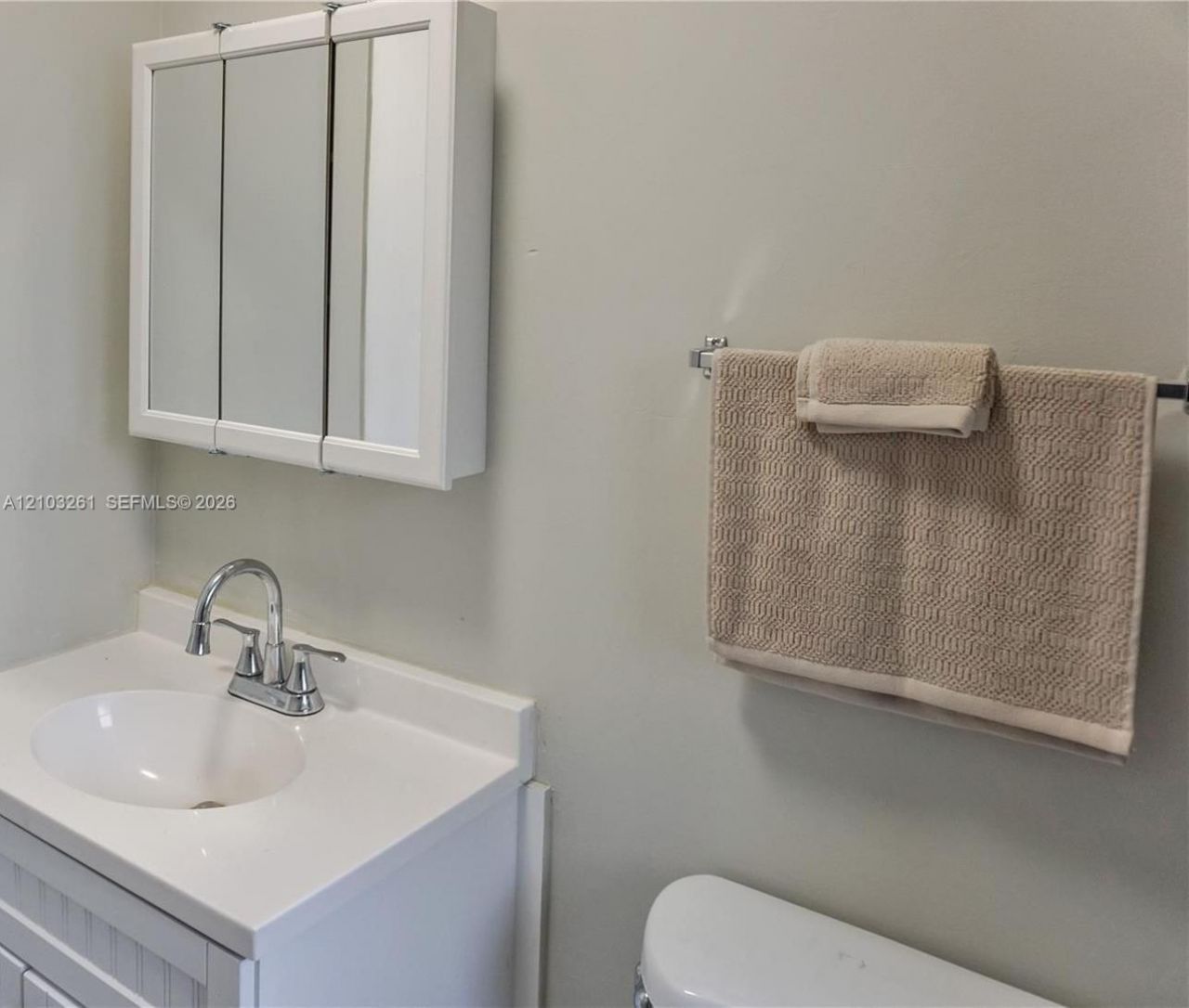 1265 W 24th St , Unit 224, Hialeah, FL 33010 Photo