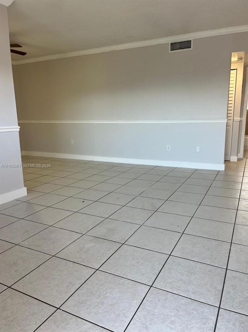 1265 W 24th St , Unit 224, Hialeah, FL 33010 Photo