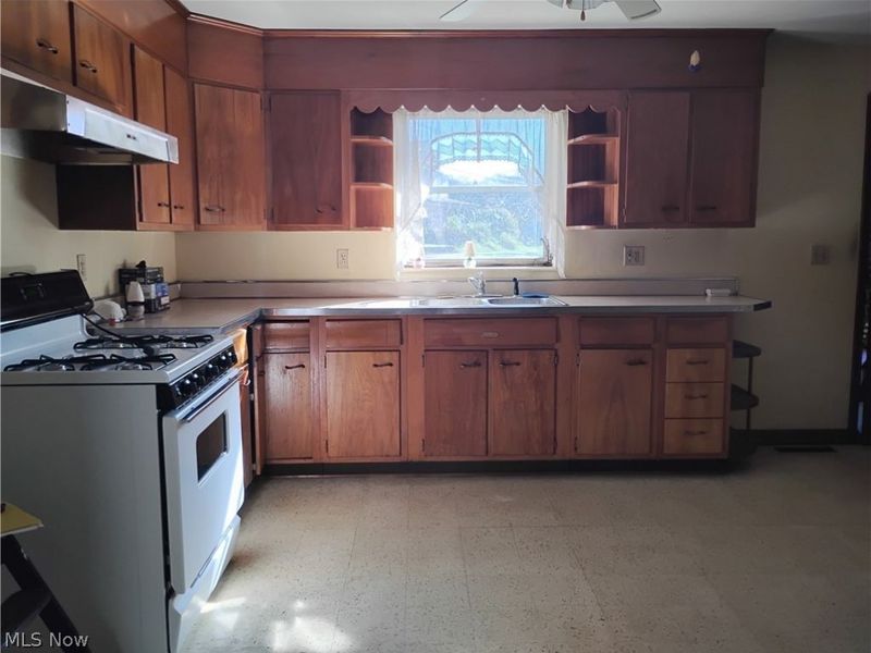 924 Phillips Street, Marietta, OH 45750 Photo 5