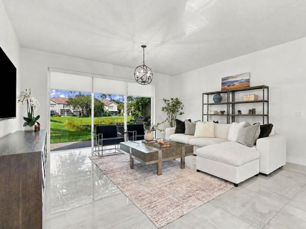 1086 WOODFIELD Road, Greenacres, FL 33415
