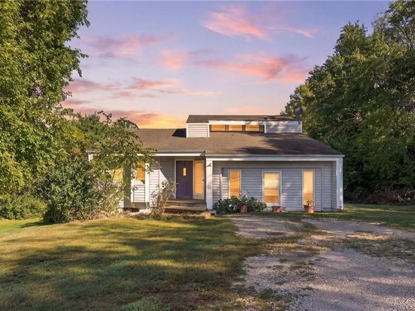 23900 E State Route EE Highway, Harrisonville, MO 64701