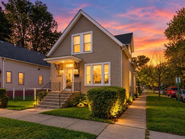 13400 Greenwood Avenue , Blue Island, IL 60406