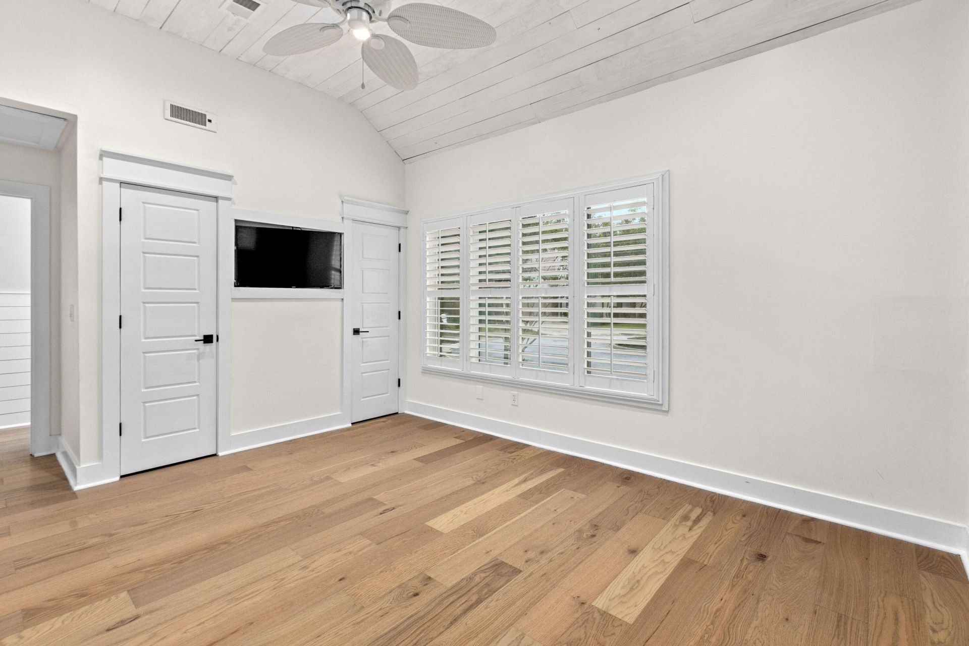 317 Mallard Court Photo 13