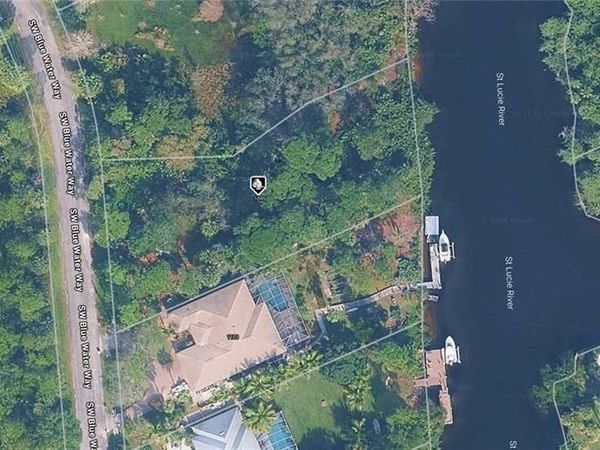 1095 SW Blue Water WAY, STUART, FL 34997
