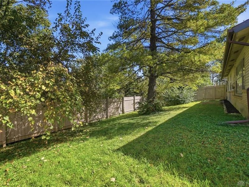 2111 Plantation Trail, Bellbrook, OH 45305 Photo 46