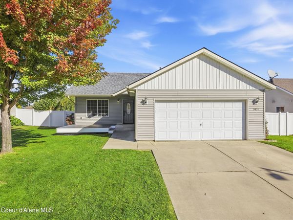 3831 W Linneatus Dr , Coeur d'Alene, ID 83815