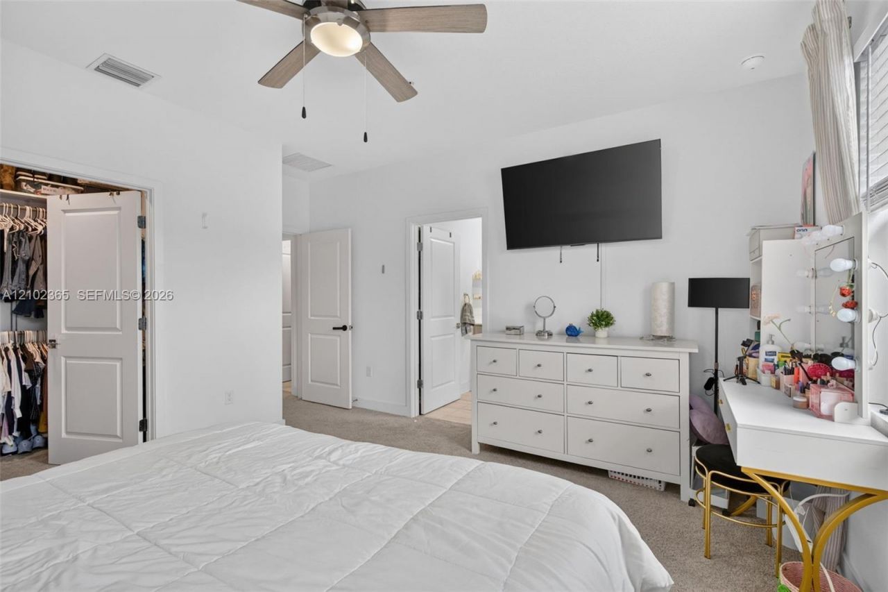 121 SW 170th Ave , Pembroke Pines, FL 33027 Photo
