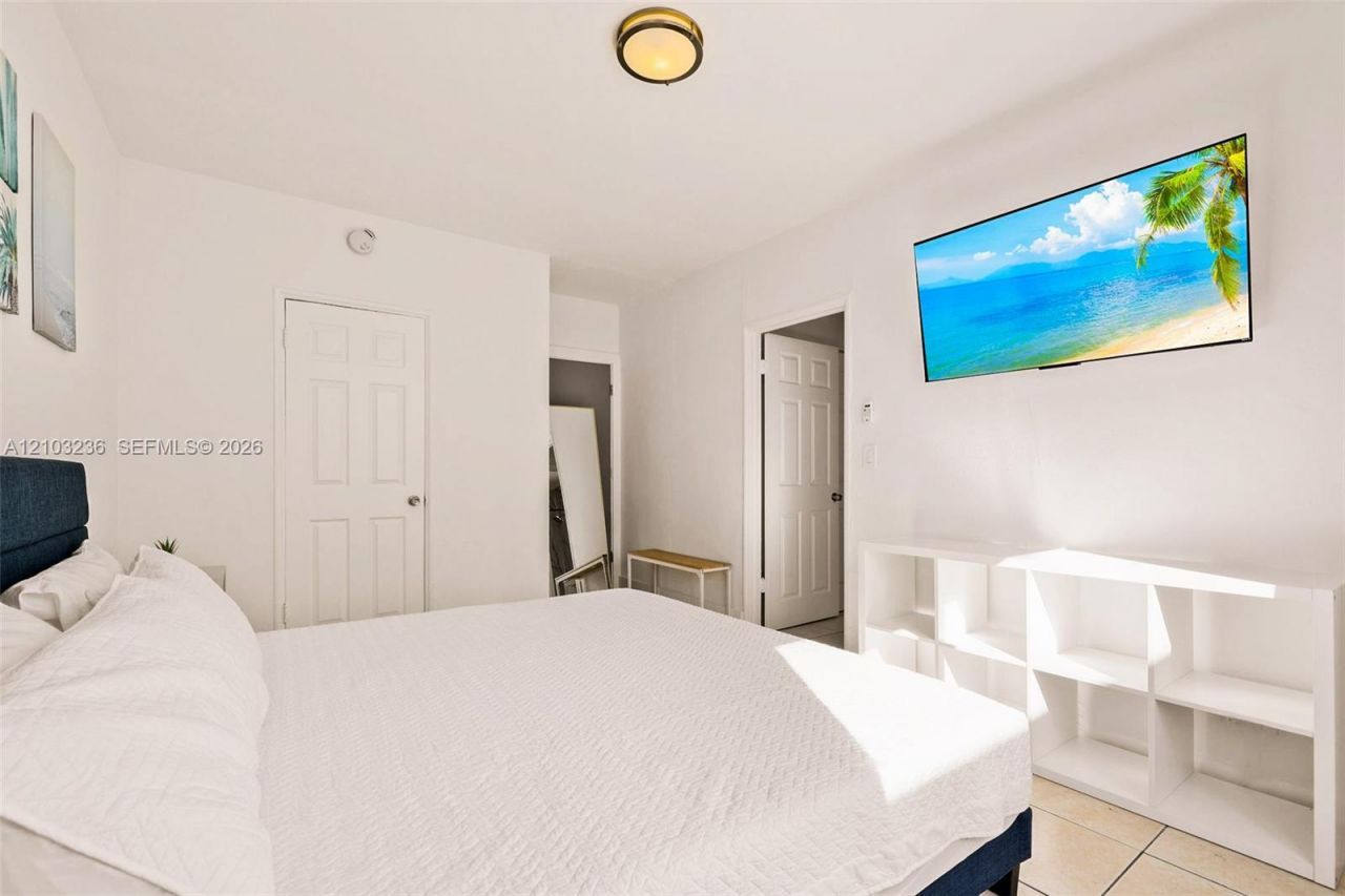7340 Harding Ave , Unit 14, Miami Beach, FL 33141 Photo