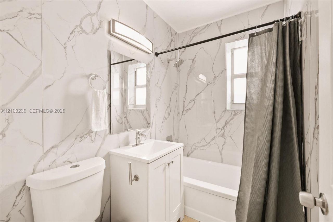 7340 Harding Ave , Unit 14, Miami Beach, FL 33141 Photo