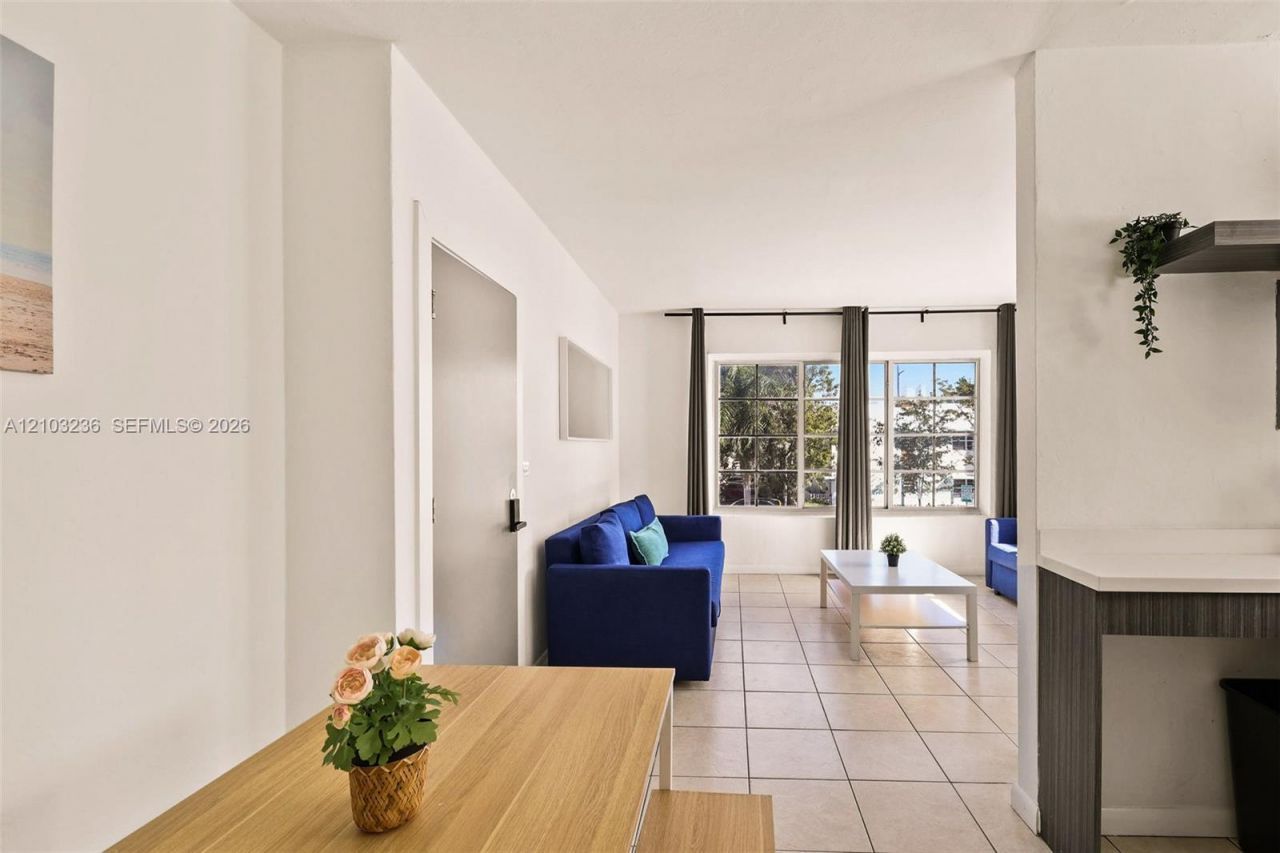 7340 Harding Ave , Unit 14, Miami Beach, FL 33141 Photo