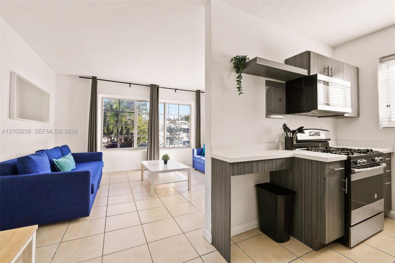 7340 Harding Ave , Unit 14, Miami Beach, FL 33141 Photo