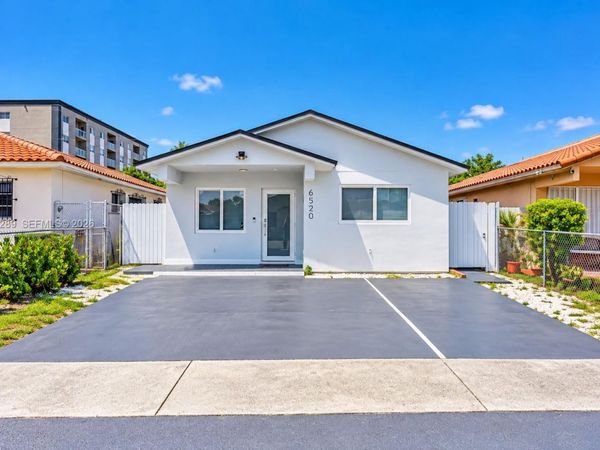 6528 W 22nd Ln , Hialeah, FL 33016