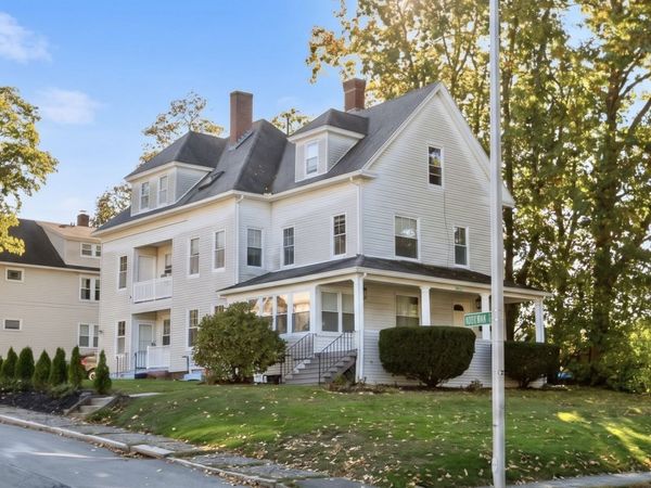 469 Grove St, Unit 2, Worcester, MA 01605