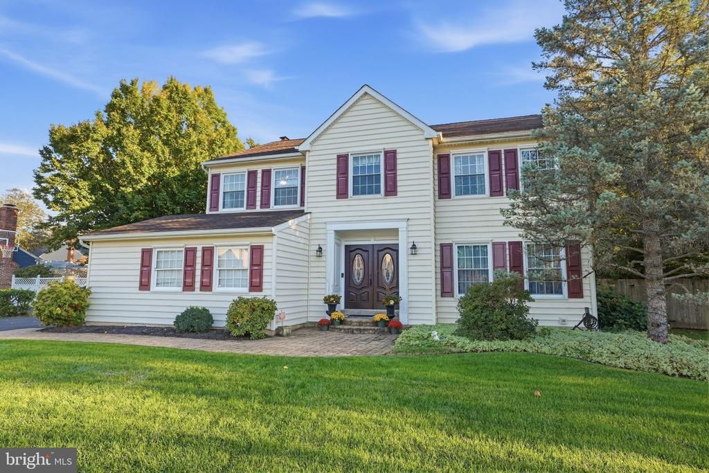 2093 E WELLINGTON ROAD, NEWTOWN, PA 18940