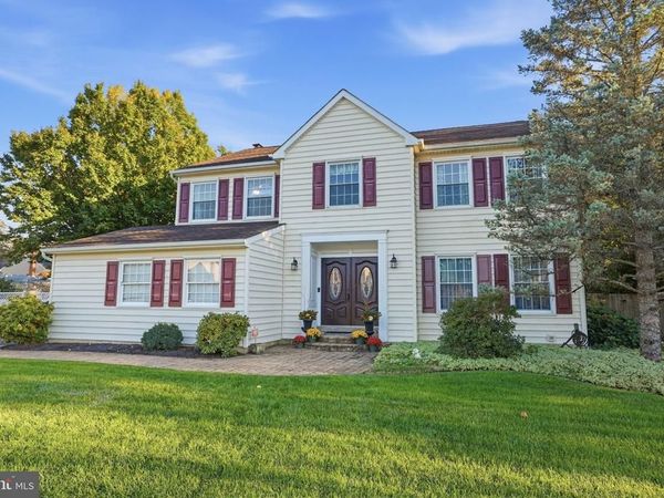 2093 E WELLINGTON ROAD, NEWTOWN, PA 18940