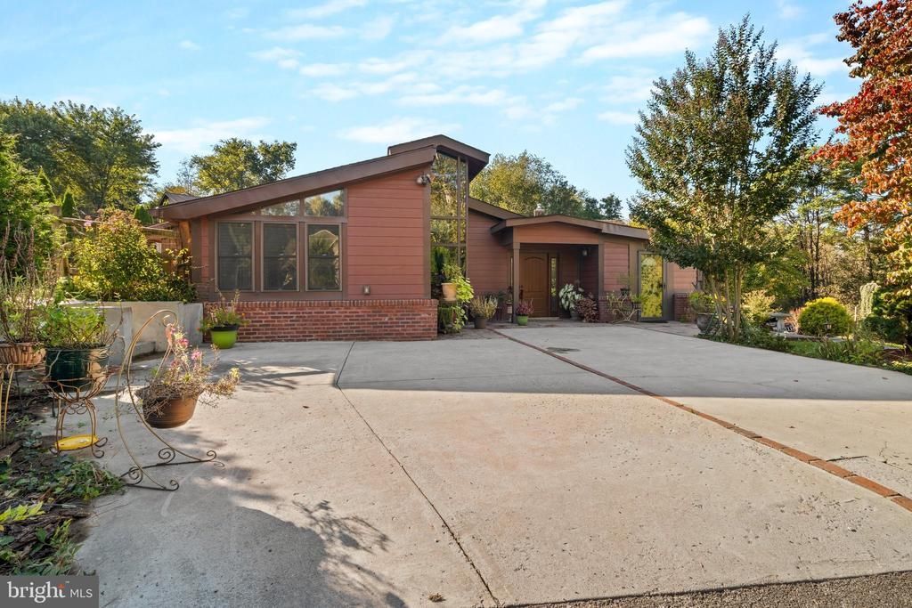 6711 MEADOWLAWN CIRCLE, NEW MARKET, MD 21774