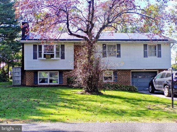 21 CLOVER LANE, MECHANICSBURG, PA 17050