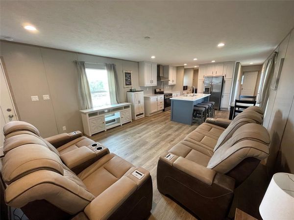 131 Vista Drive, Tye, TX 79563