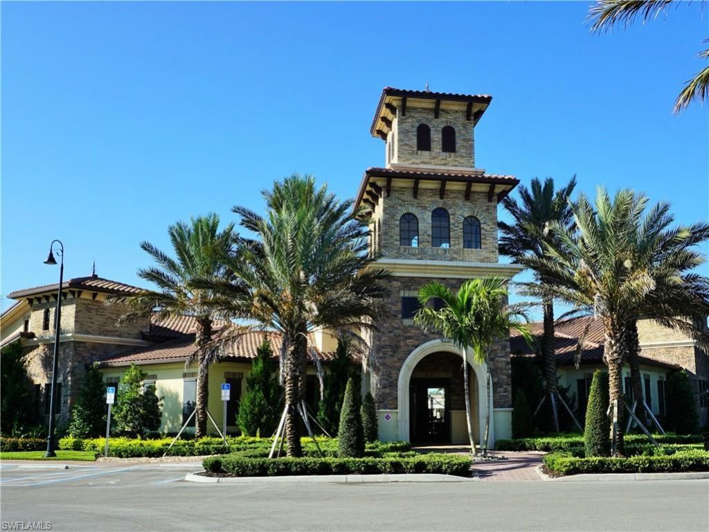 9183 Woodhurst Dr , Naples, FL 34120 Photo