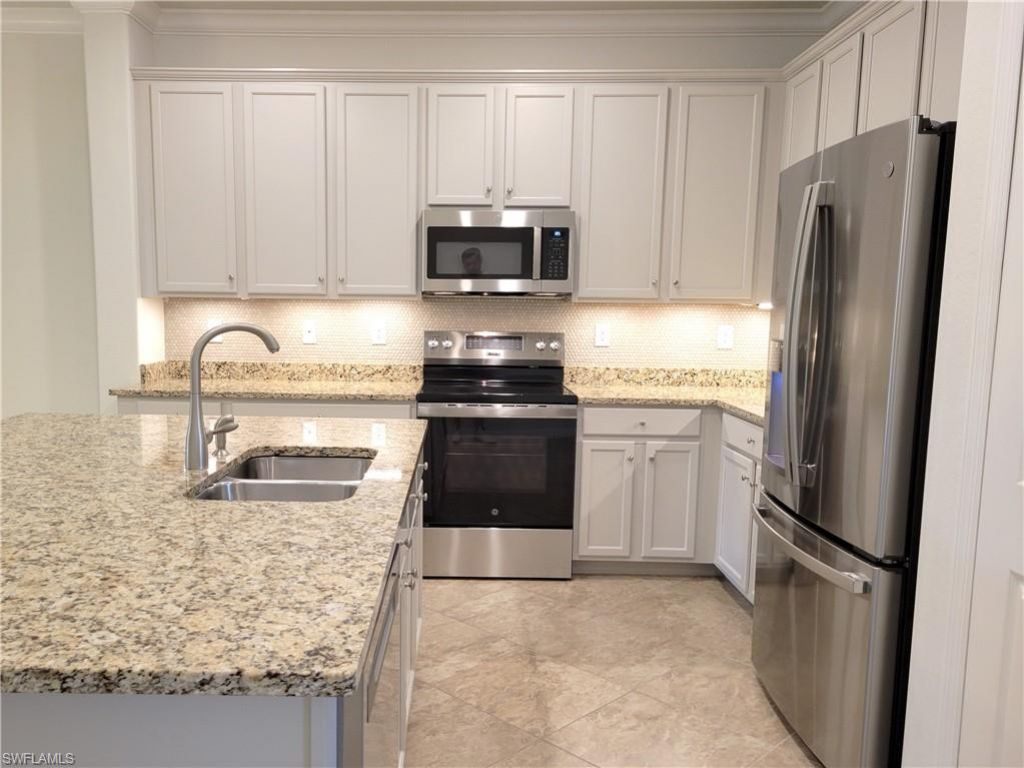 9183 Woodhurst Dr , Naples, FL 34120 Photo