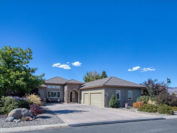 401 Kingsbarn Court, Dayton, NV 89403