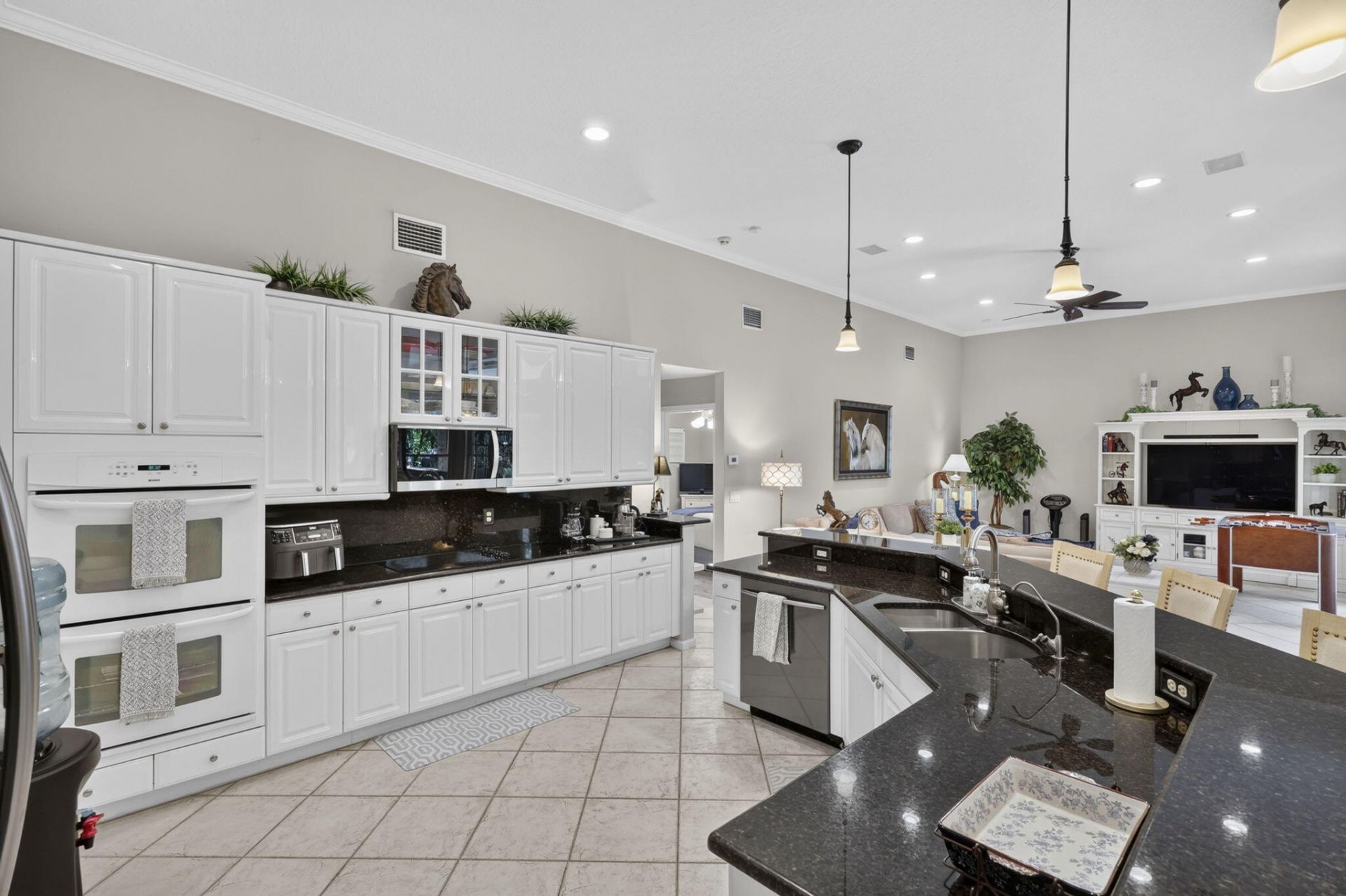15691 Cedar Grove Lane, Wellington, FL 33414 Photo