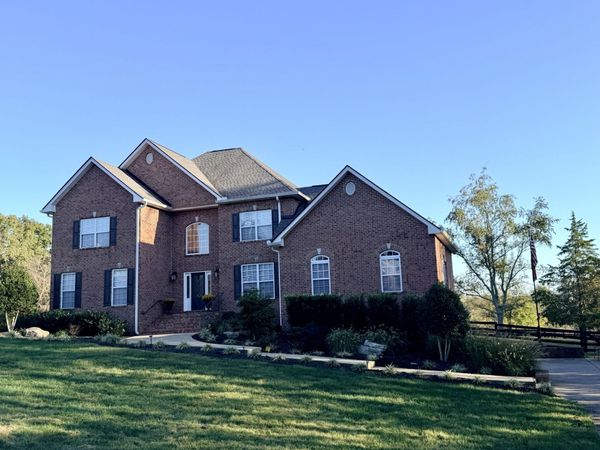 1031 Ridglea Dr, Burns, TN 37029