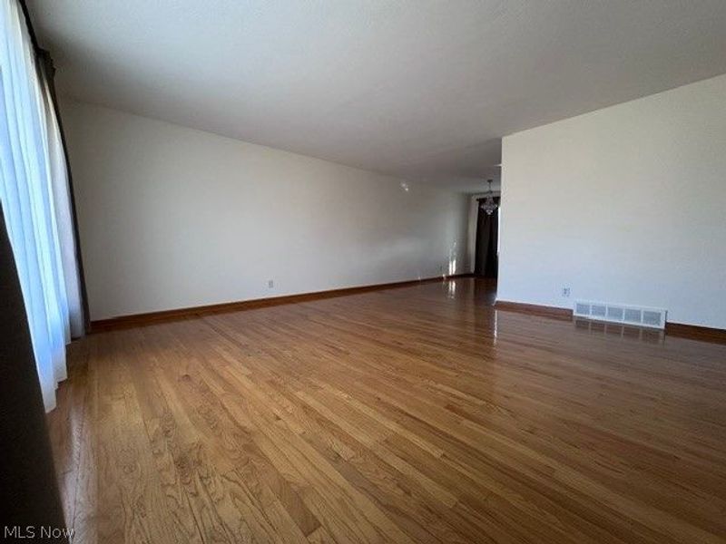 9621 Melody Lane, Brooklyn, OH 44144 Photo 28