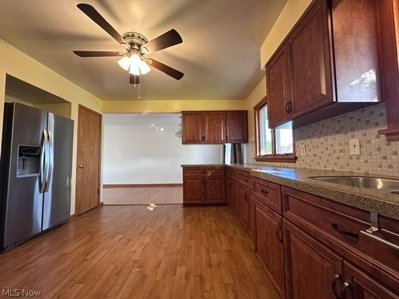 9621 Melody Lane, Brooklyn, OH 44144 Photo 8