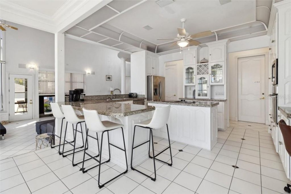 1128 N Circle Drive, Crystal River, FL 34429 Photo