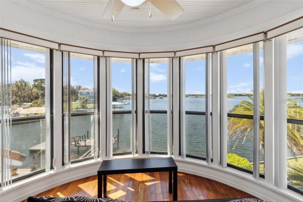 1128 N Circle Drive, Crystal River, FL 34429 Photo