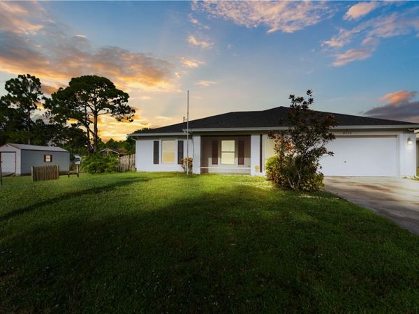 8055 95th Avenue, Vero Beach, FL 32967