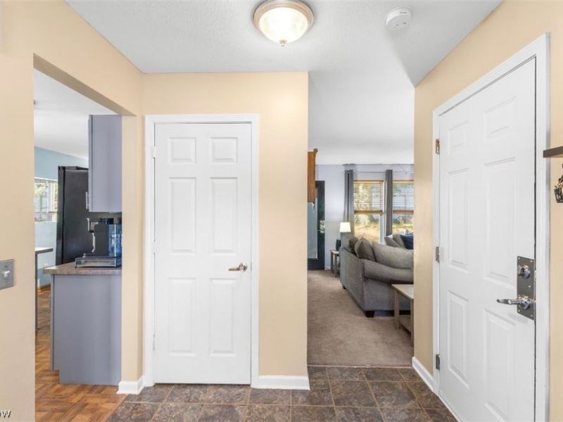 969 Ridgecrest Drive , Cuyahoga Falls, OH 44221 Photo 5