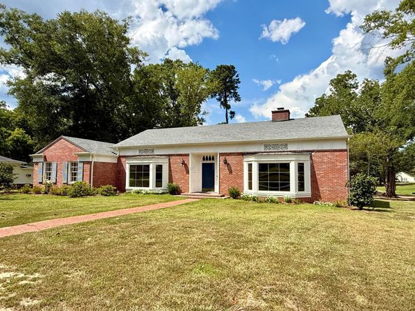 16839 E Main Street, Louisville, MS 39339