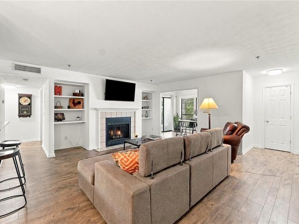 4604 Vinings Central Run SE, Unit 131, Atlanta, GA 30339