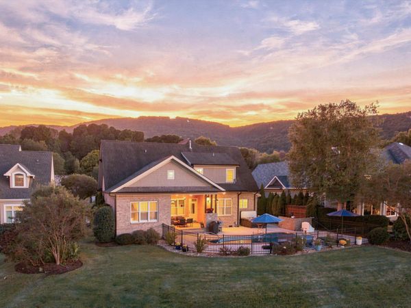 766 Black Creek Drive, Chattanooga, TN 37419