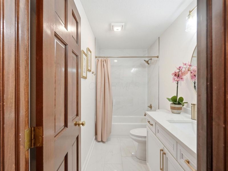 5649 Somerset Avenue, Westerville, OH 43082 Photo 74