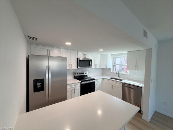 16881 Davis RD , Unit 312, FORT MYERS, FL 33908
