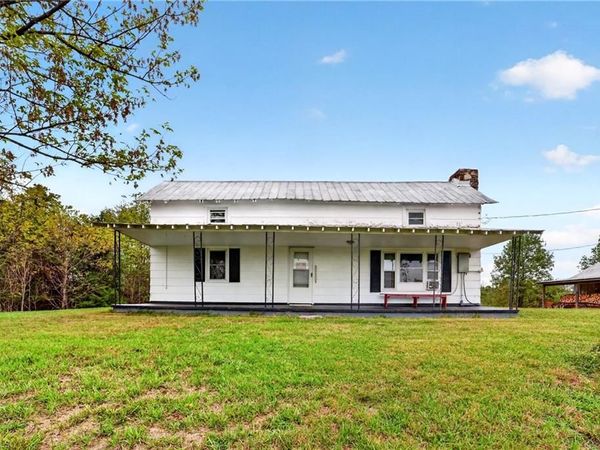 1757 Jewel Road , Danbury, NC 27016