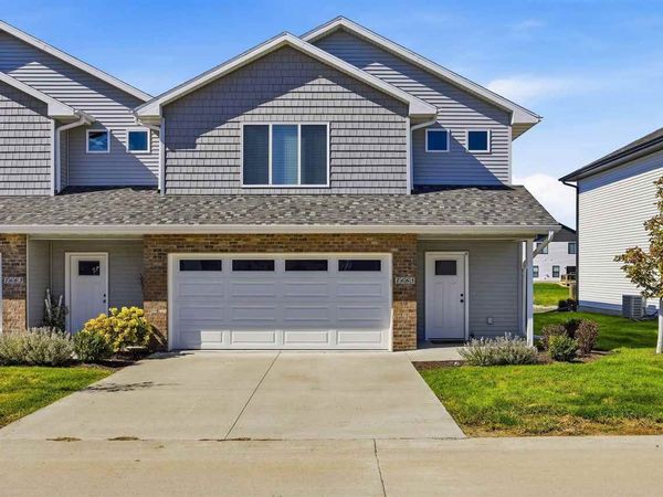 1665 Aspen Ct, North Liberty, IA 52317