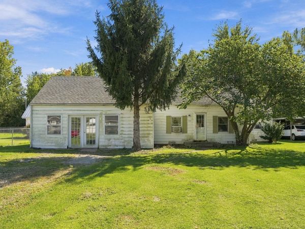 2223 Meyers Drive, Huntertown, IN 46748