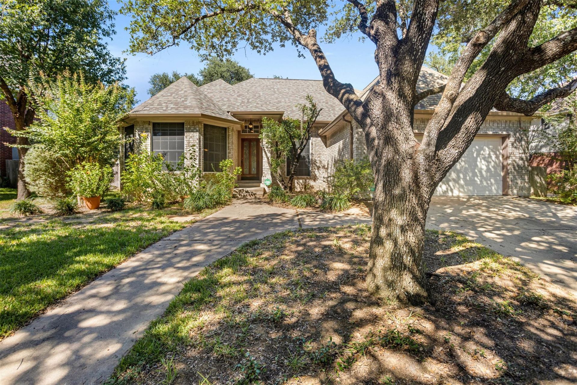 1428 Braided Rope Dr, Austin, TX 78727 Main Photo