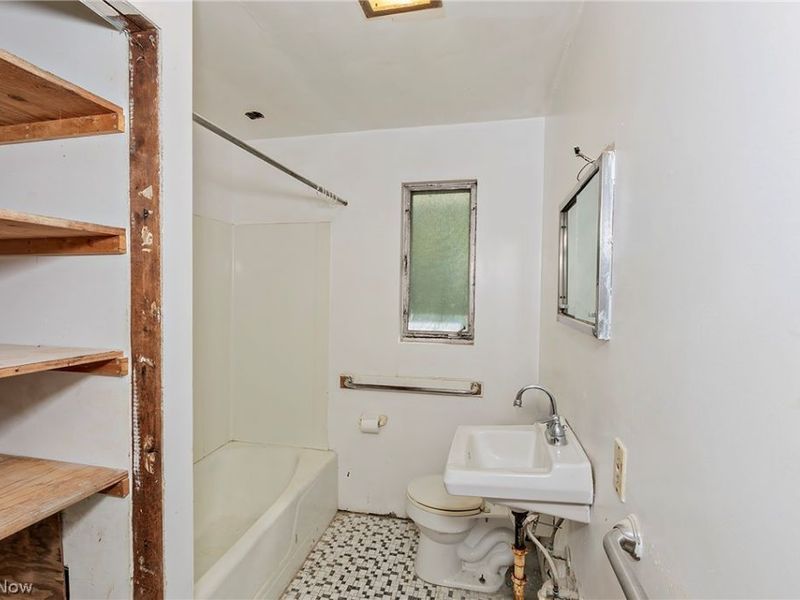 10300 Brian Drive, Painesville, OH 44077 Photo 6