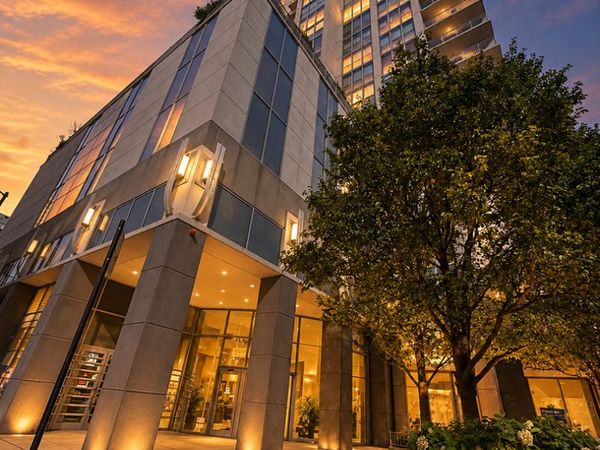 200 W GRAND Avenue, Unit 1506, Chicago, IL 60610