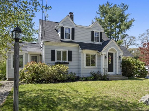 17 Dalton, Holbrook, MA 02343