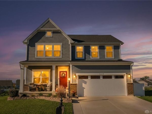 5178 Red Buckeye Drive, Tipp City, OH 45371